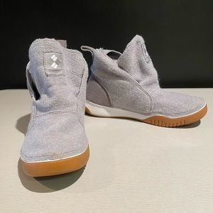 Comfy Fleece Sneaker